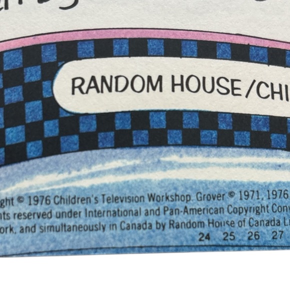 Sesame Street  Grover Hide & Seek and Grover Sleeps Over Book - Picture 5 of 9